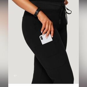 Mandala 9-Pocket Jogger Black